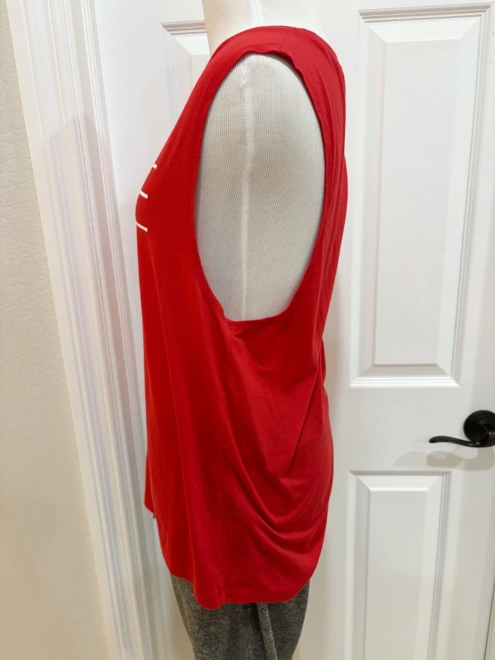 Pure Barre Classic Red LOVE Tank Top Size Large - Picture 4 of 5